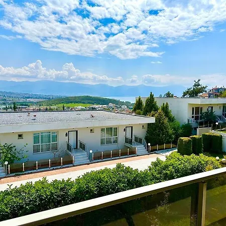 ホテル Mys Paradise Deluxe Familien-villa 100 Percent Privacy 4*