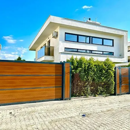 ホテル Mys Paradise Deluxe Familien-villa 100 Percent Privacy